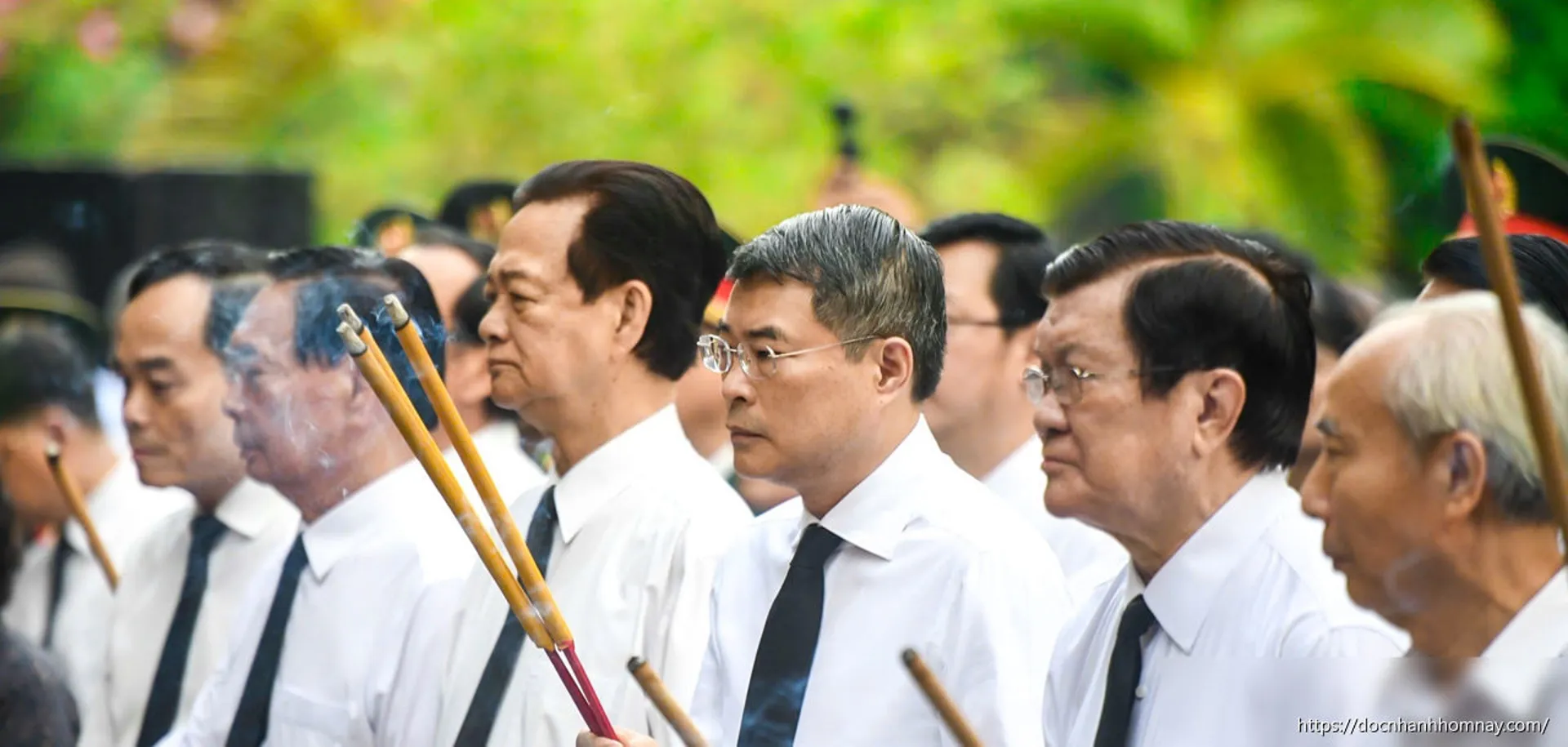 Tri ân quá khứ, vững bước tương lai
