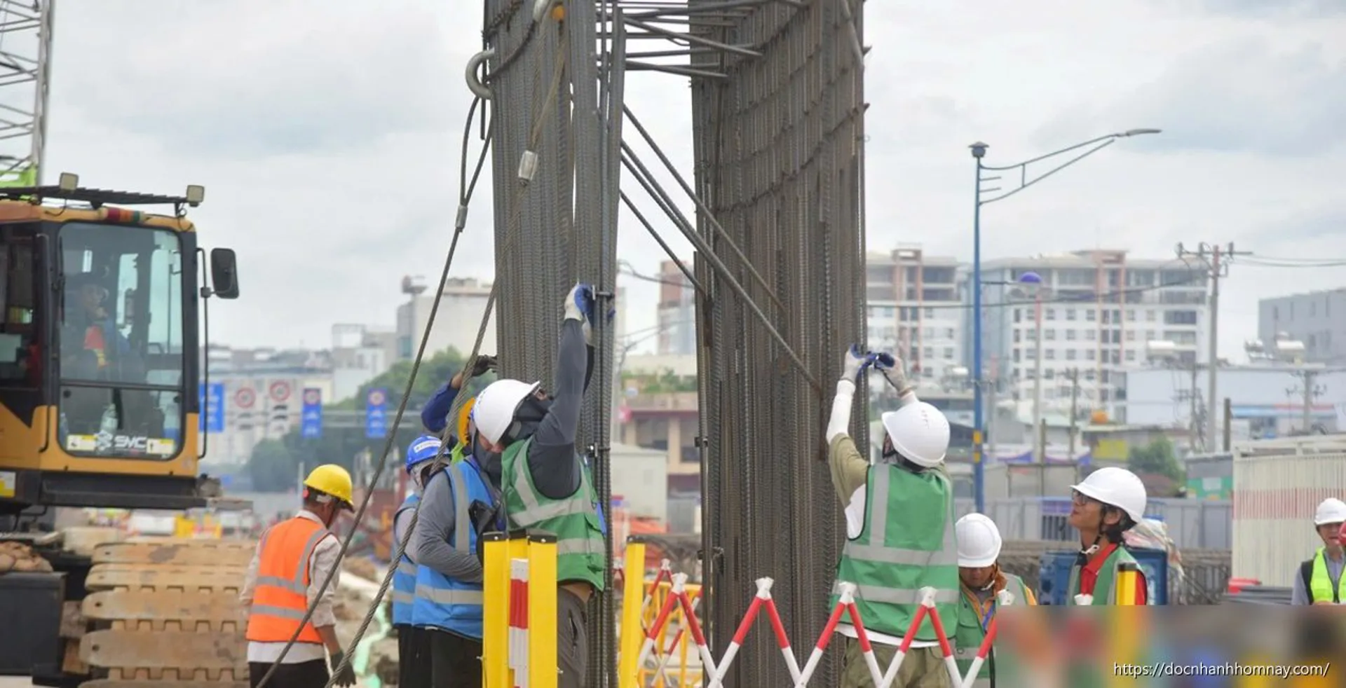 Khởi công tường vây ga ngầm metro Bến Thành - Tham Lương, đánh dấu bước ngoặt thi công chính