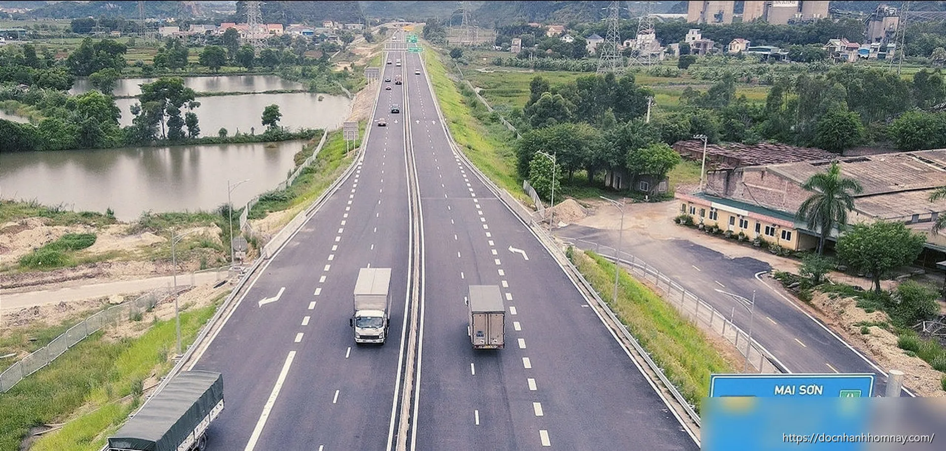 Tài xế 'đau đầu' với biển tốc độ điện tử trên cao tốc Bắc - Nam: Có bị phạt nguội?