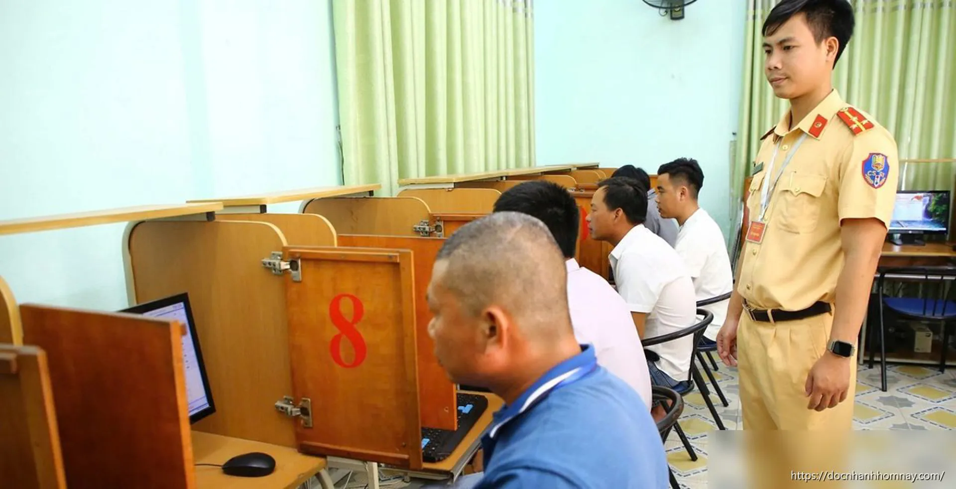 Từ 1/7, bằng lái xe hết hạn dưới 30 ngày không phải thi lại lý thuyết