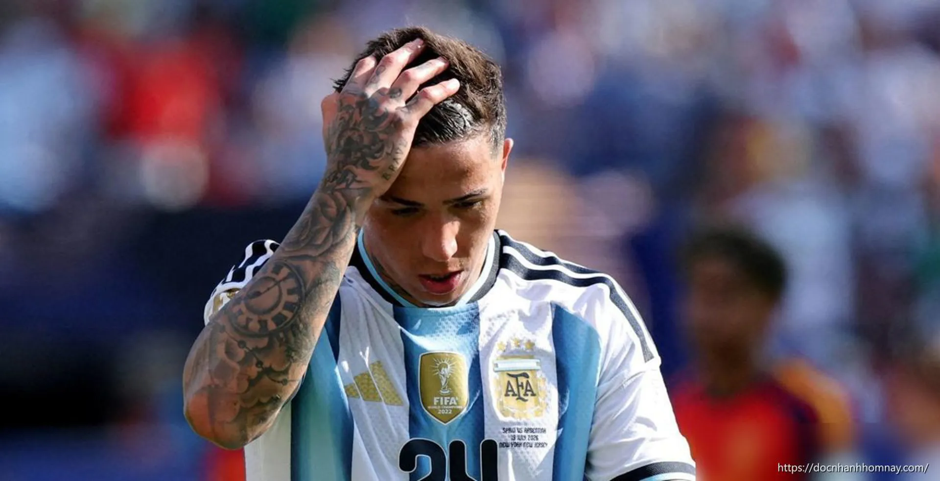 Thẻ đỏ dại dột của Enzo Fernandez khiến Argentina trả giá