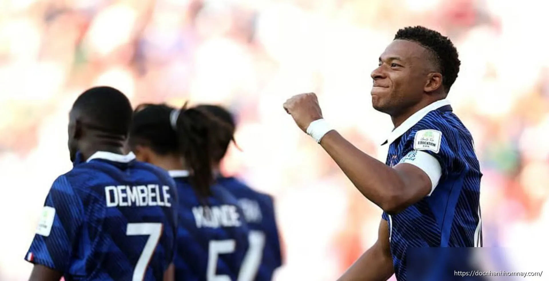 Mbappe ghi bàn phạt đền, Pháp vào tứ kết World Cup
