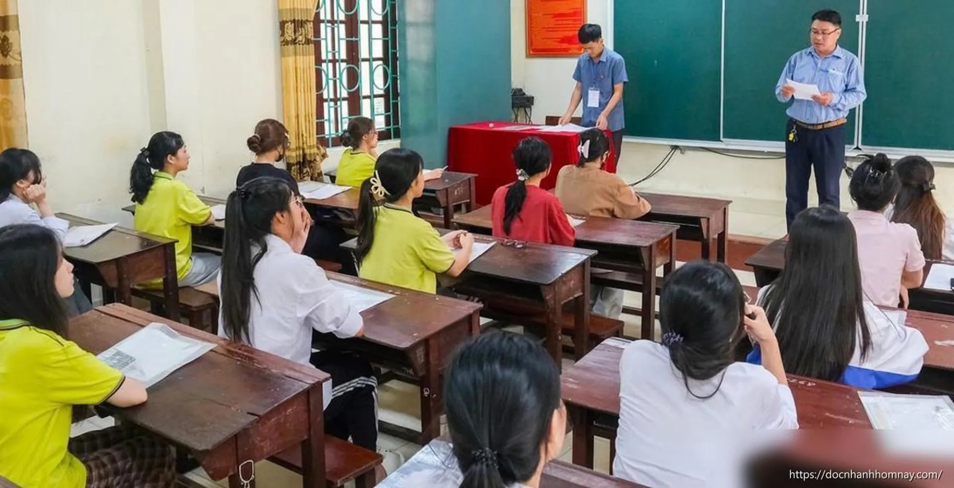 Quy trình chấm thi tốt nghiệp THPT: Phân cấp địa phương và kiểm soát chặt chẽ
