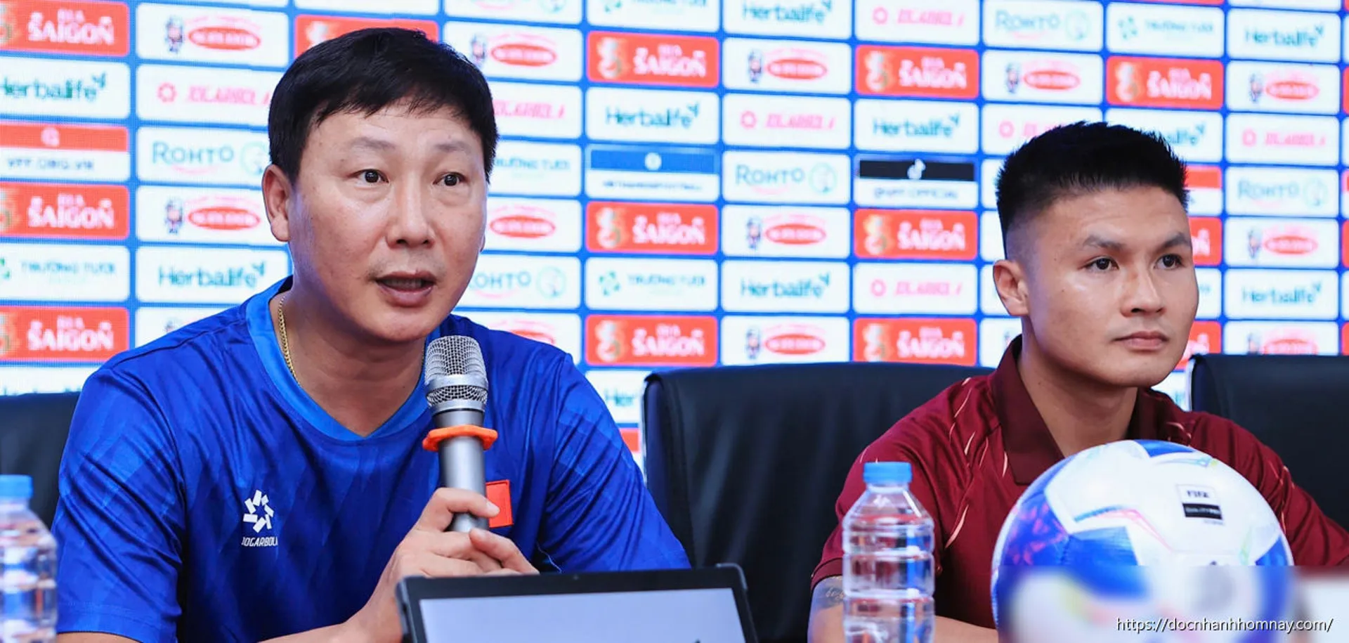 HLV Kim Sang Sik: 'Tuyển Việt Nam có hàng công mạnh, mơ về World Cup'