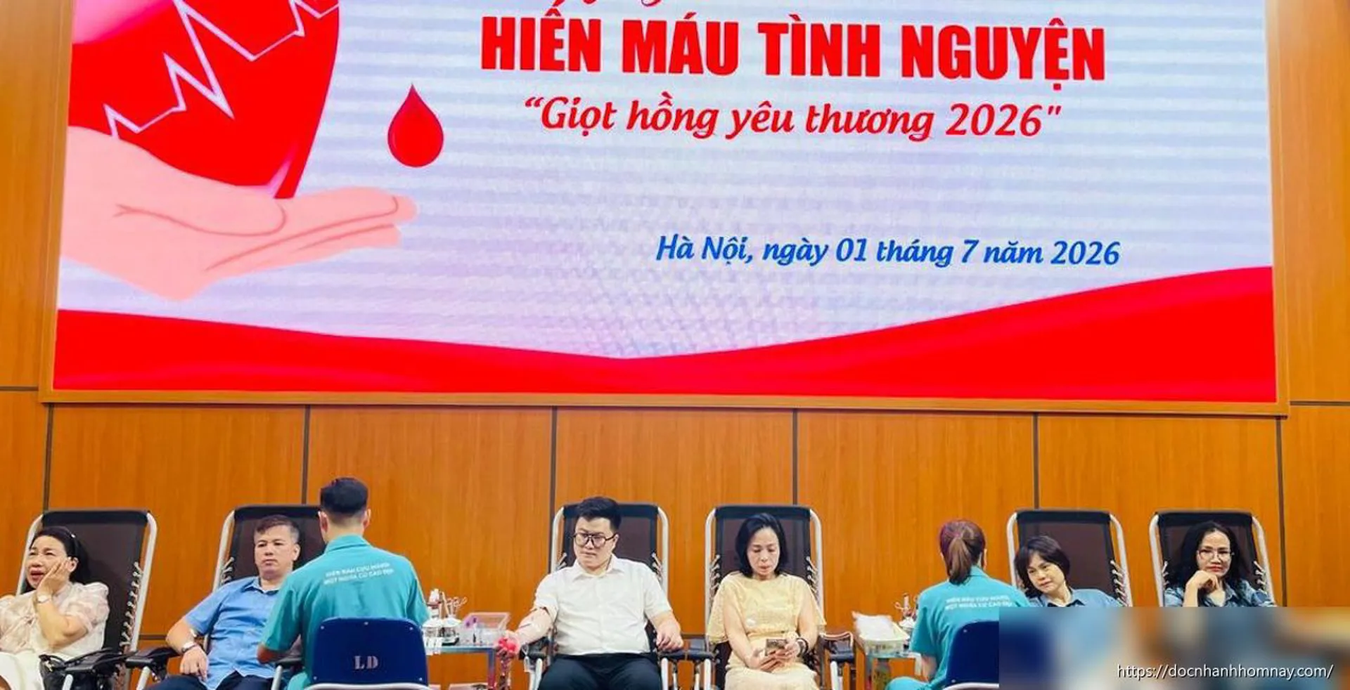 Cán bộ Bộ Y tế hiến máu tình nguyện: 'Giọt hồng yêu thương' 2026