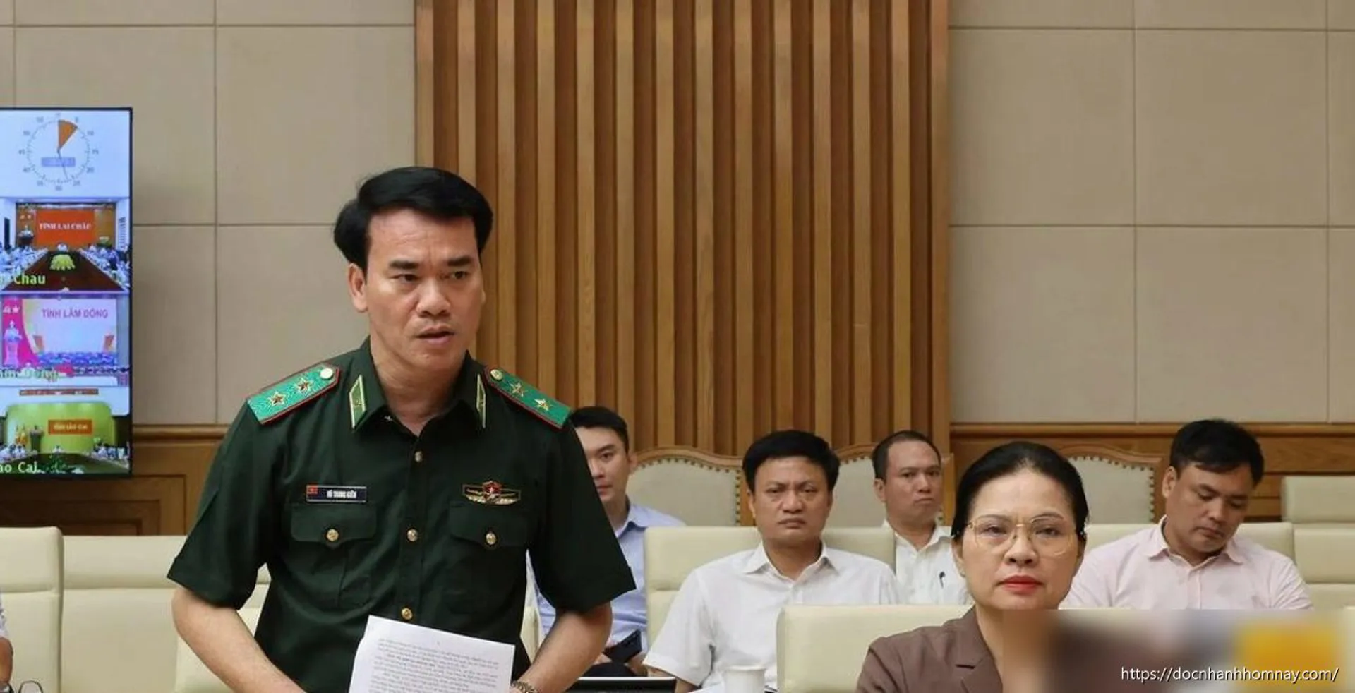 Cảnh báo livestream bán hàng giả, hàng nhái khắp mạng xã hội