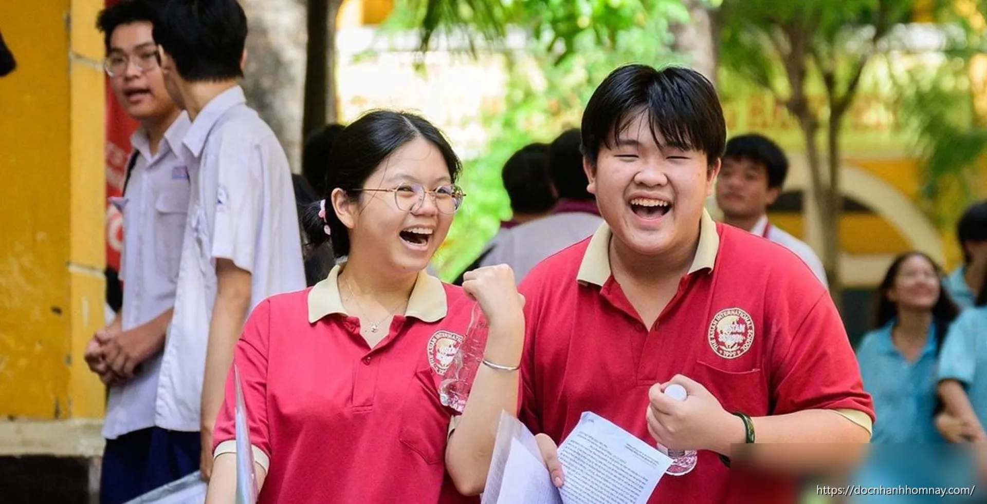 'Mưa' điểm 10 môn Toán thi tốt nghiệp THPT: Kỷ lục mới hay bất thường?