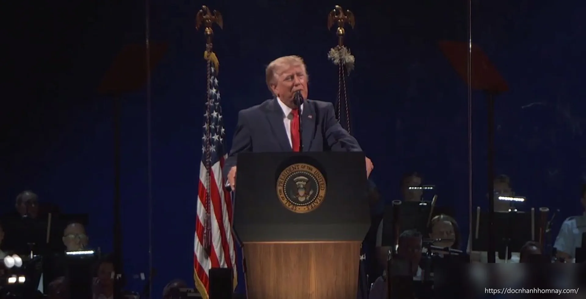 Ông Trump ca ngợi nước Mỹ trong lễ kỷ niệm 250 năm quốc khánh