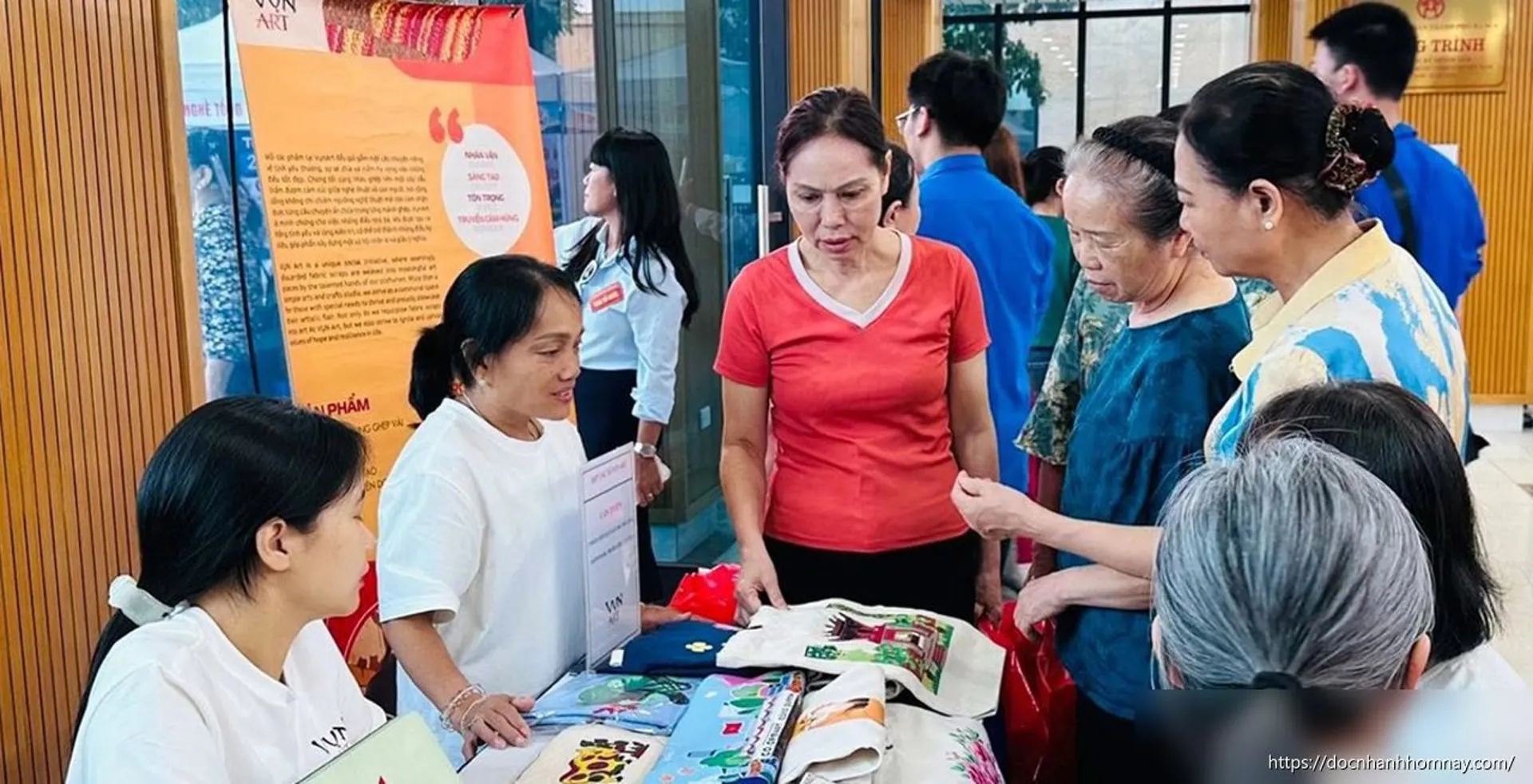 Người già tìm việc
