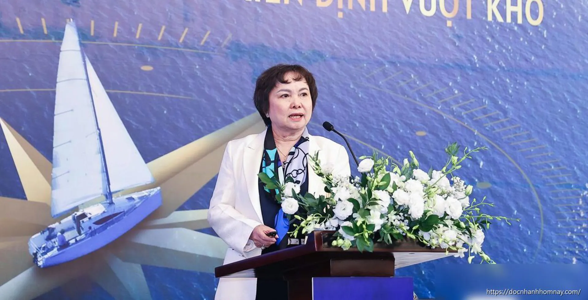 Chủ tịch PNJ Cao Thị Ngọc Dung gửi tâm thư xin lỗi vì vụ kim cương lậu liên quan P-Lab, cổ phiếu giảm sàn