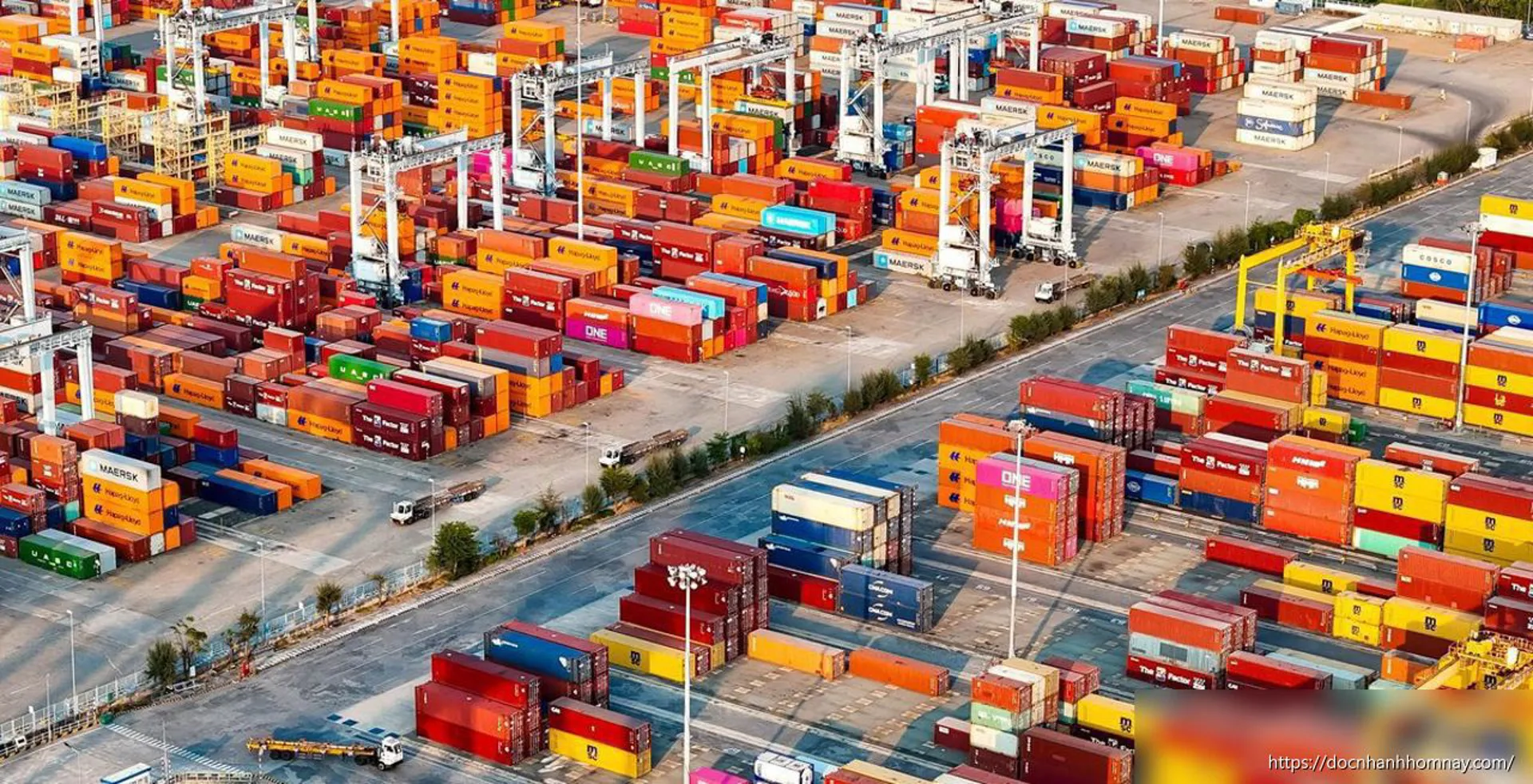 Xuất nhập khẩu nửa đầu năm 2026: Gần 550 tỷ USD, nhập siêu 16,65 tỷ USD