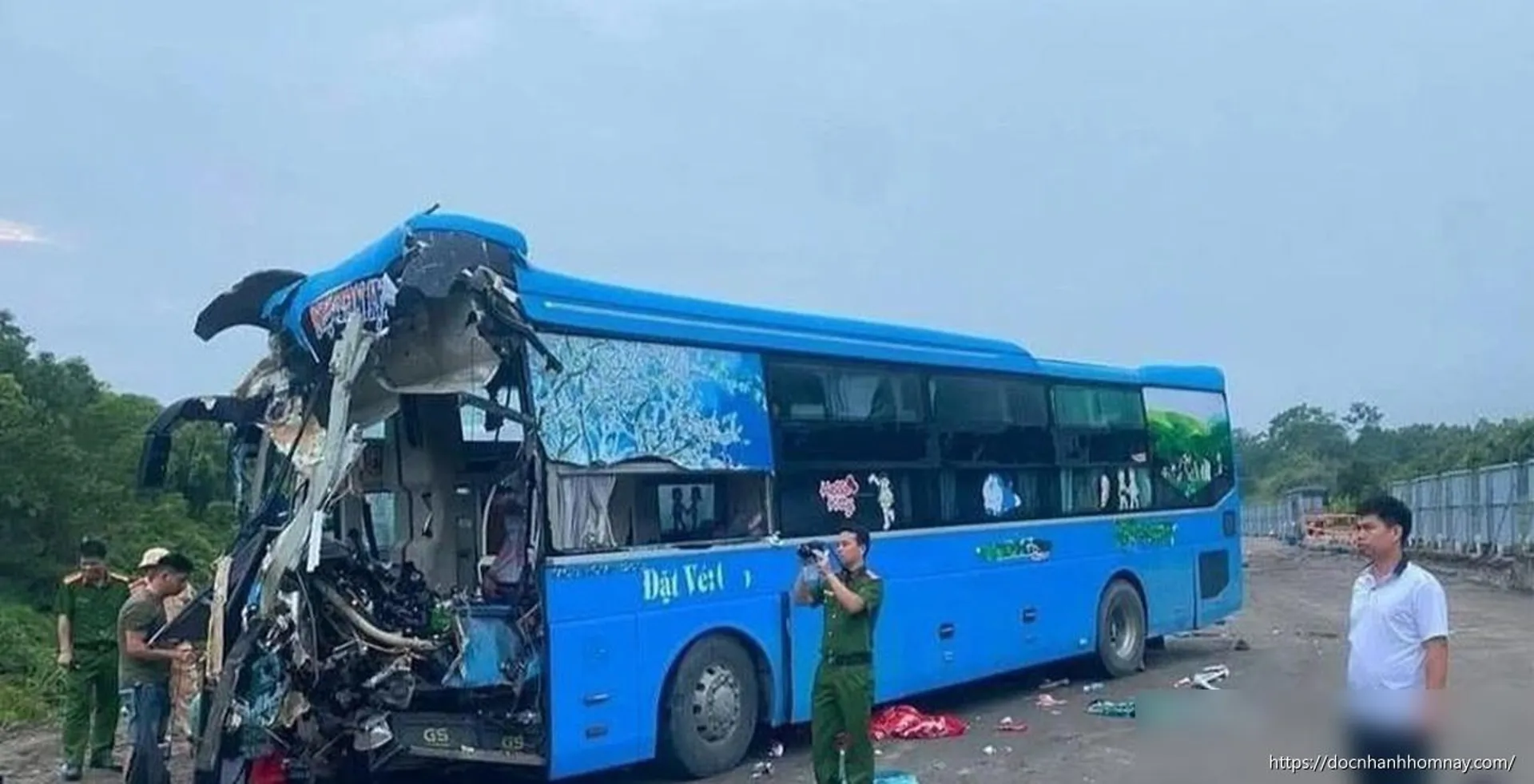 Tai nạn trên cao tốc Nội Bài - Lào Cai: 1 người tử vong, 5 người bị thương