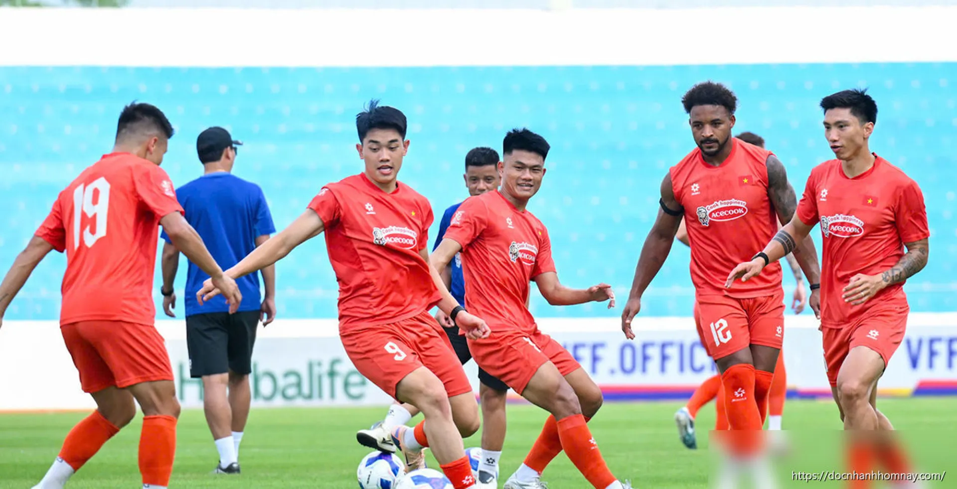 HLV Kim: 'Myanmar giờ không dễ chơi, mong Việt Nam ghi nhiều bàn'