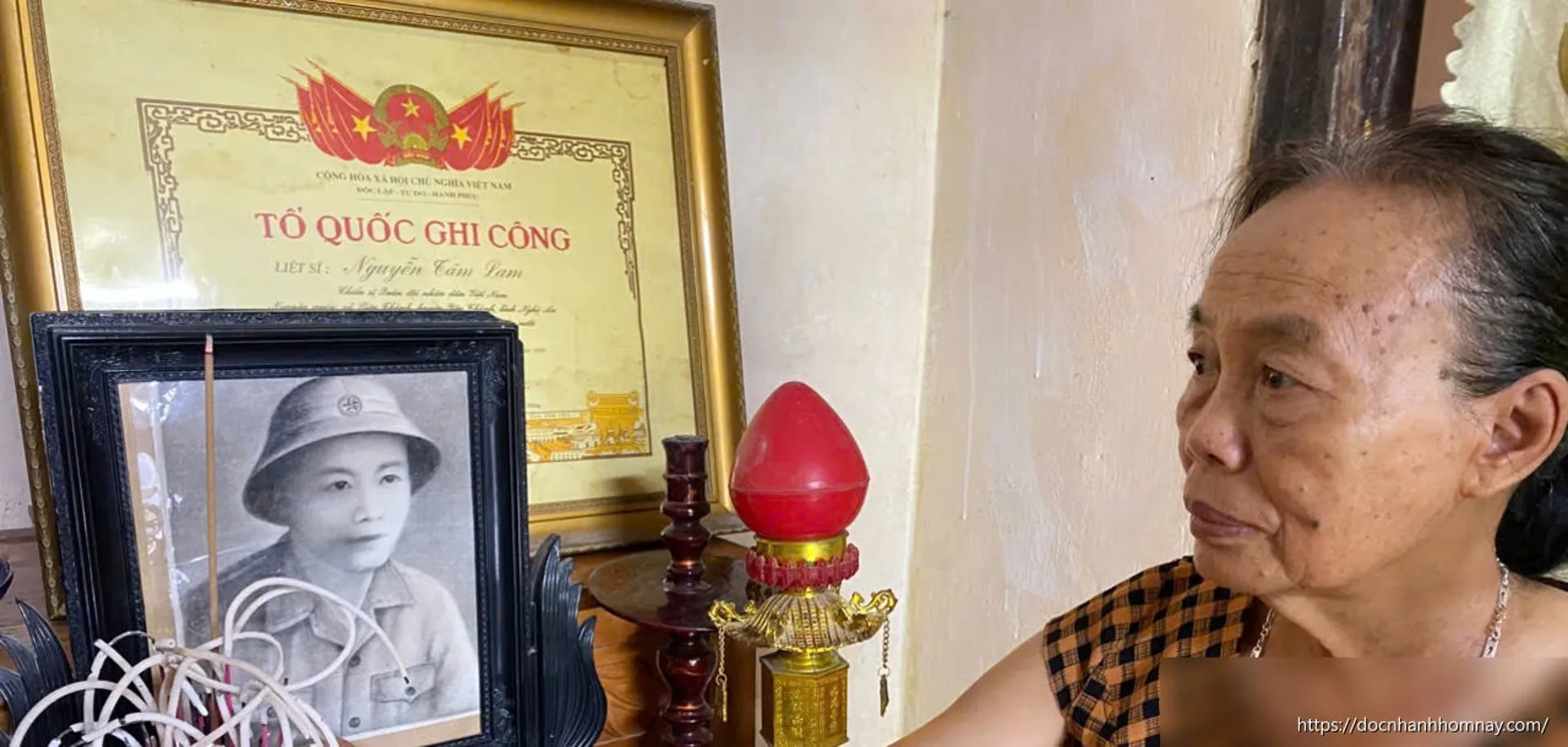 Tiếng chuông báo mộng và 13 chuyến xe tìm anh trai liệt sĩ ở 'đất lửa'