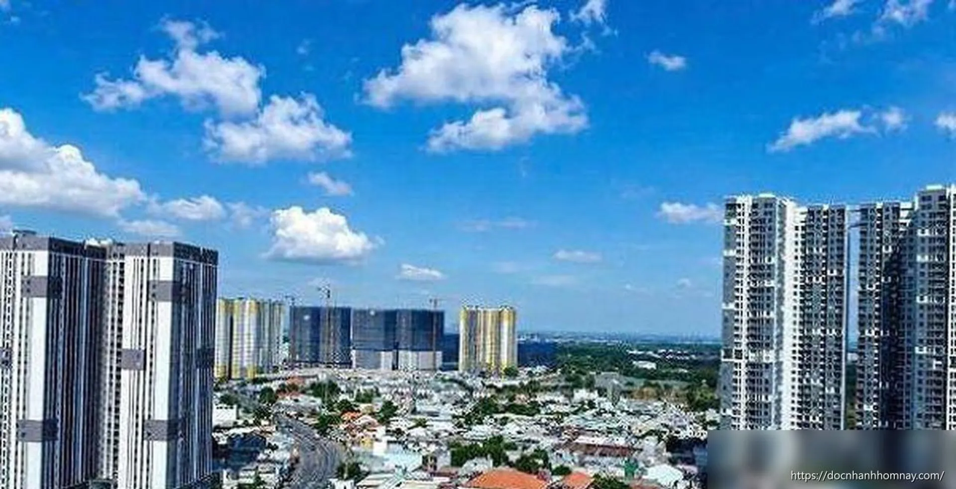 Giá căn hộ tại khu vực TP HCM cũ lên 108 triệu đồng/m2, khu vực Bình Dương tăng 30% trong một năm