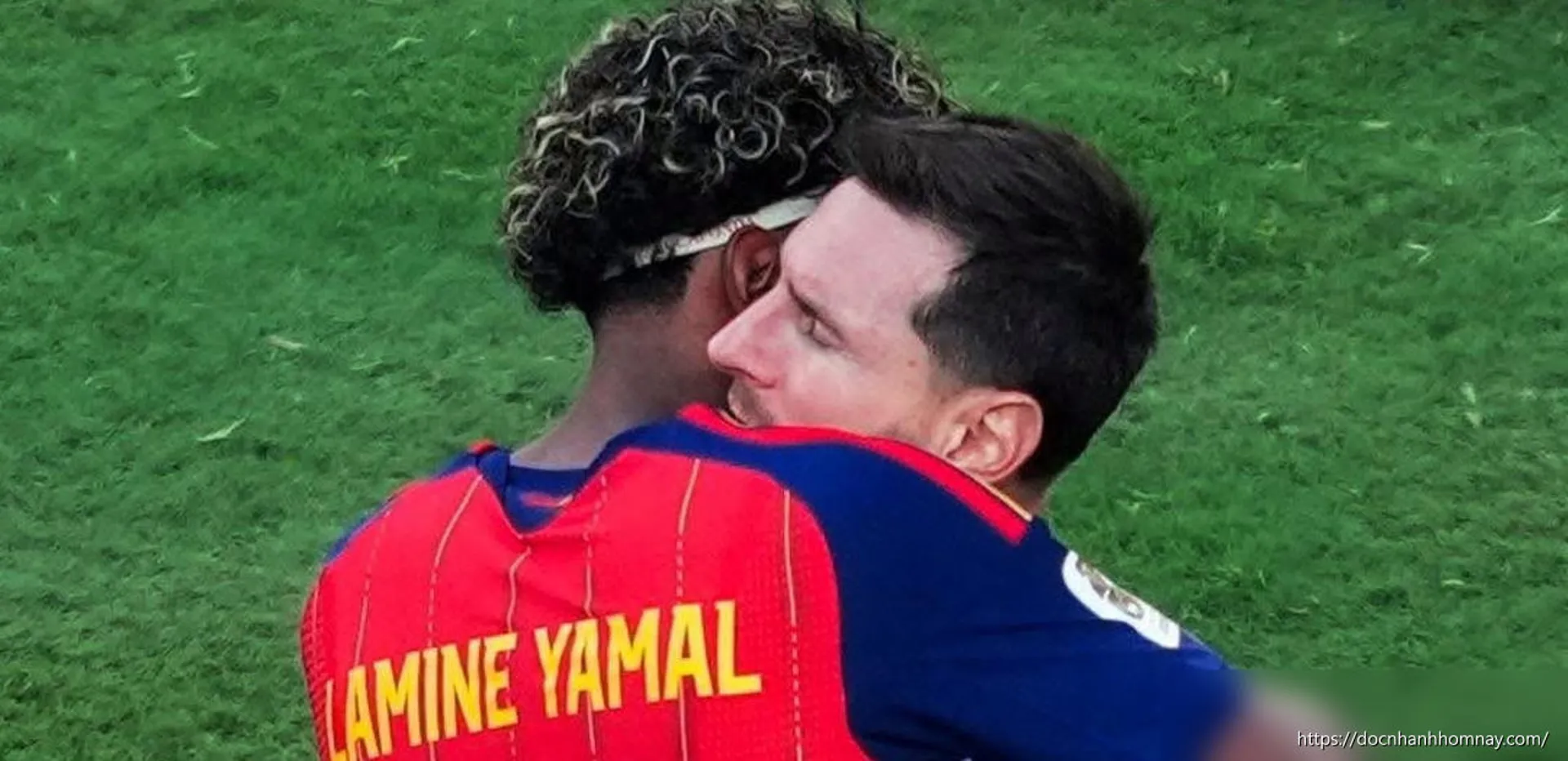 Khoảnh khắc Lamine Yamal ôm an ủi Messi sau chung kết World Cup 2026