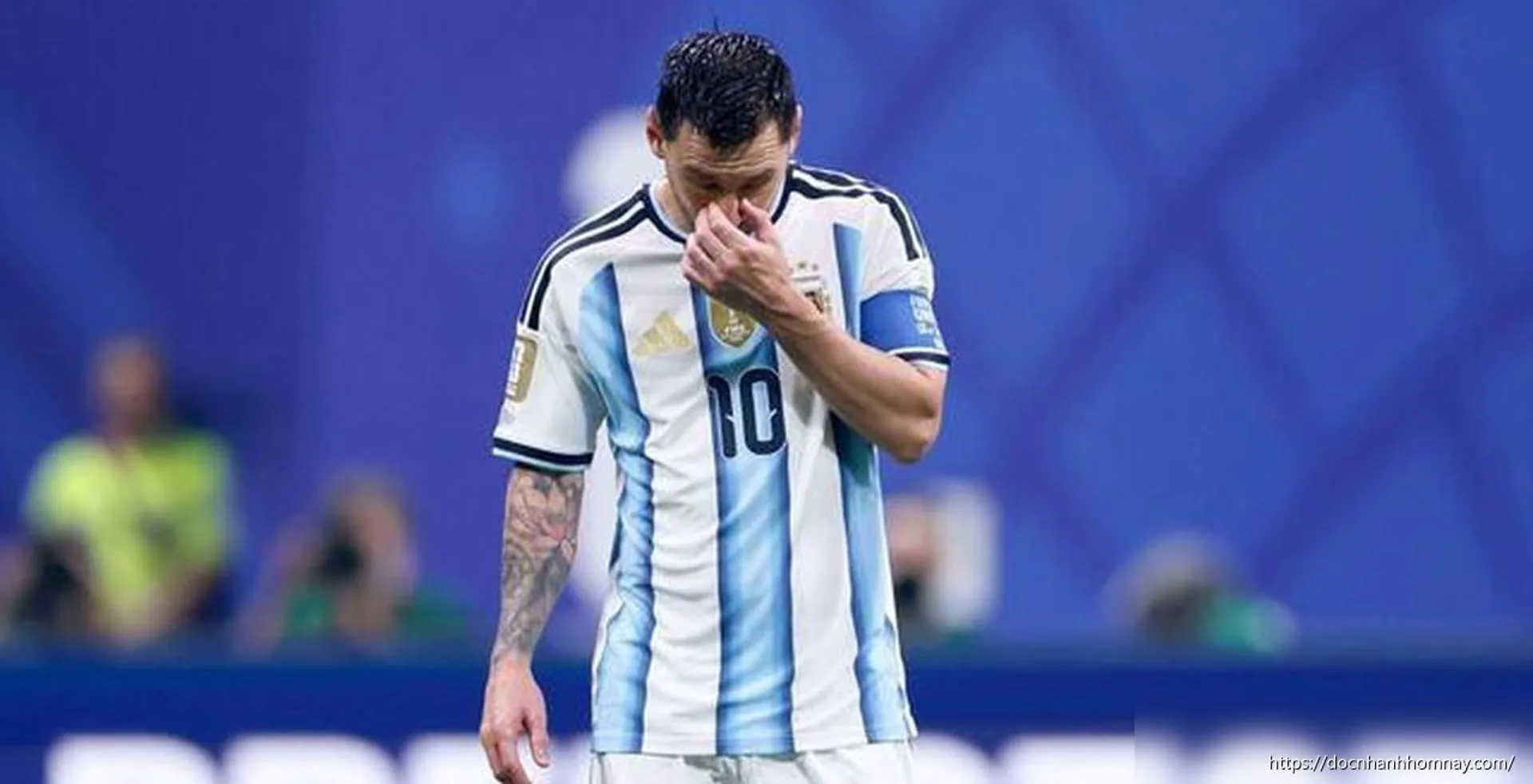 Lý do Messi tầm thường trên chấm phạt đền