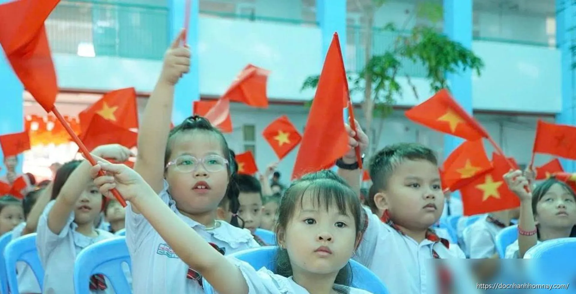 TPHCM miễn phí sách giáo khoa theo lộ trình, đảm bảo chỗ học cho mọi học sinh